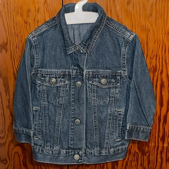 Genuine Kids from Oshkosh Jean Jacket w/snaps ~ 24 mos ~ - Picture 1 of 5